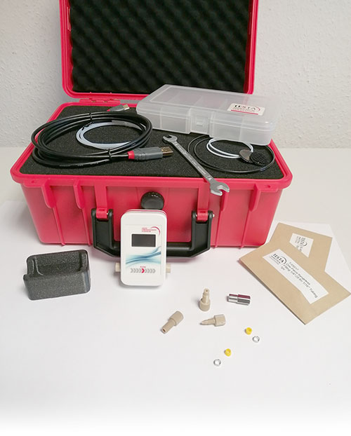 Flowmeter kit for HPLC field service engineers